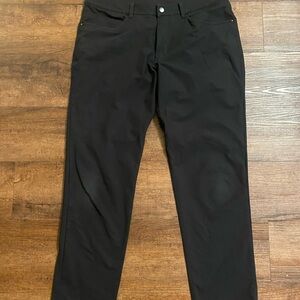 Lululemon Black ABC 36x34